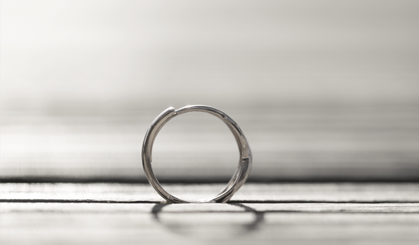 シンプルな指輪